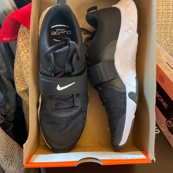 Nike Black and White Athletic Velcro Sneakers - Picture 1 of 9